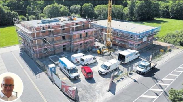 Ein aktuelles Großprojekt: Zwei Wohnhäuser mit insgesamt zwölf Wohnungen entstehen in Poppenhausen