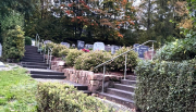 Handläufe auf dem Friedhofsgelände Sieblos