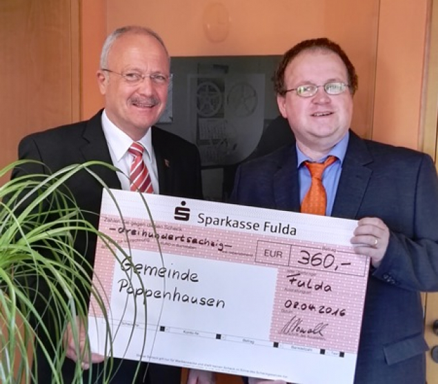mit Geschäftsführer Stephan Kowoll (rechts) von der Kolping Recycling GmbH