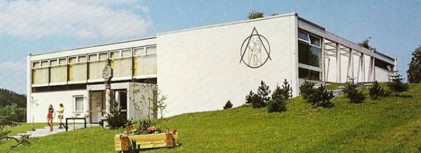 Das Von-Steinrück-Haus vor den Umbaumaßnahmen Das Von-Steinrück-Haus vor den Umbaumaßnahmen